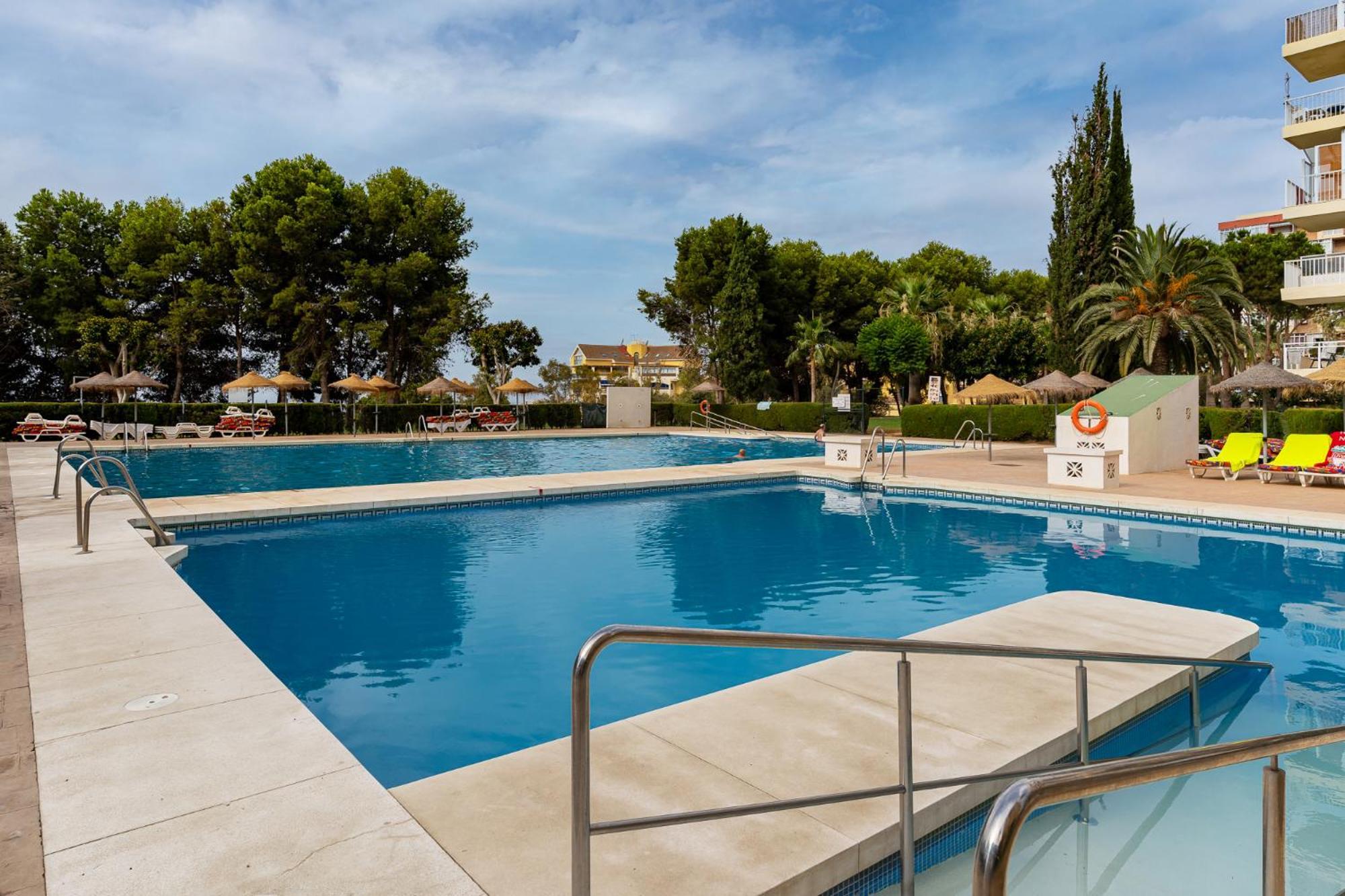 Blonzu Angola Apartamento Benalmádena Exterior foto